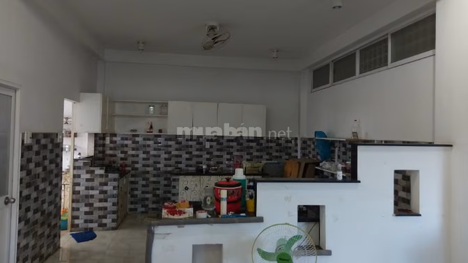 Căn hộ chung cư 114 m2, 3PN view đẹp, giá 9 Triệu/tháng