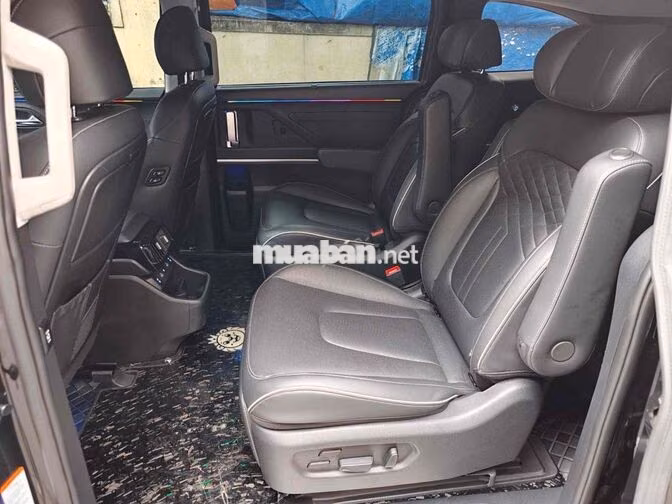 Hyundai Custin 2.0T Cao cấp 2023 một chủ đi lướt