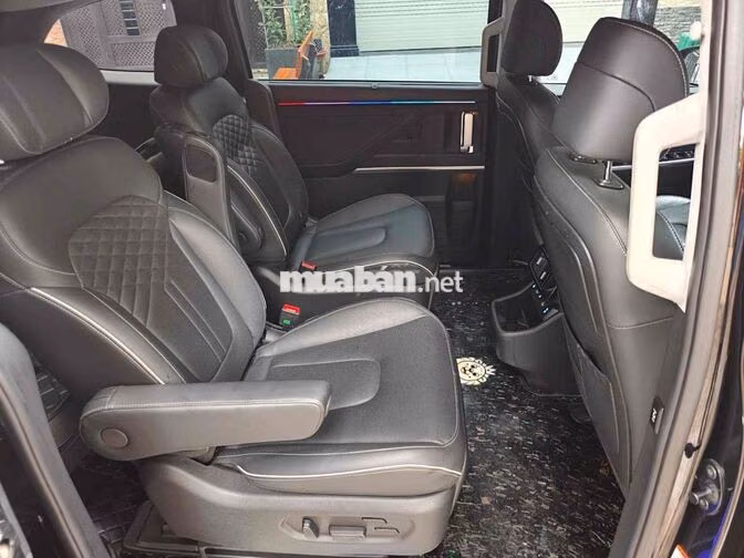 Hyundai Custin 2.0T Cao cấp 2023 một chủ đi lướt
