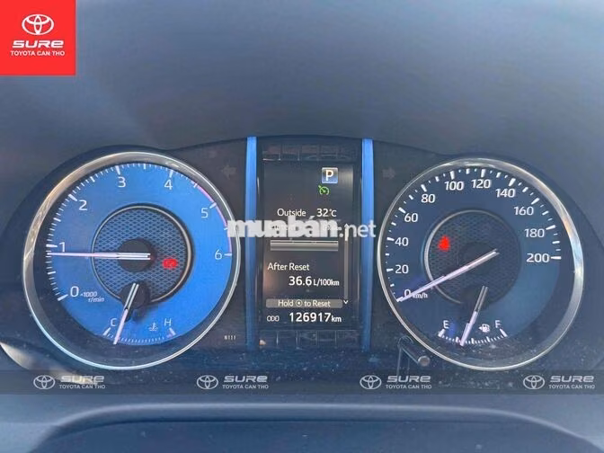 Toyota Fortuner G 4x2 AT 2022 Trắng CHÍNH HÃNG