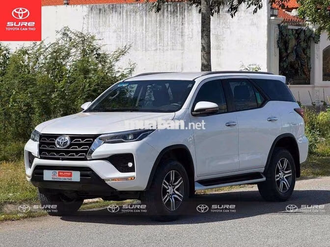 Toyota Fortuner G 4x2 AT 2022 Trắng CHÍNH HÃNG