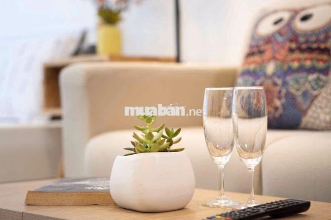 THUÊ NGAY PHÒNG CỬA SỔ LỚN FULL NỘI THẤT NGAY PHAN XÍCH LONG SÁT Q3