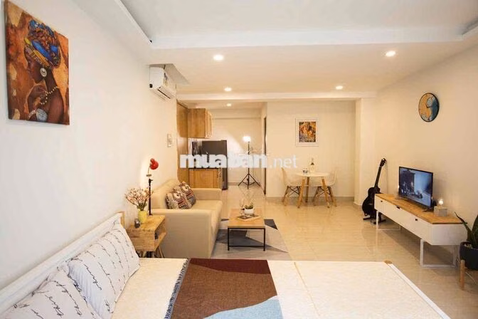 THUÊ NGAY PHÒNG CỬA SỔ LỚN FULL NỘI THẤT NGAY PHAN XÍCH LONG SÁT Q3