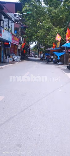 Cho thuê mặt bằng kinh doanh làm Garage, Showroom...