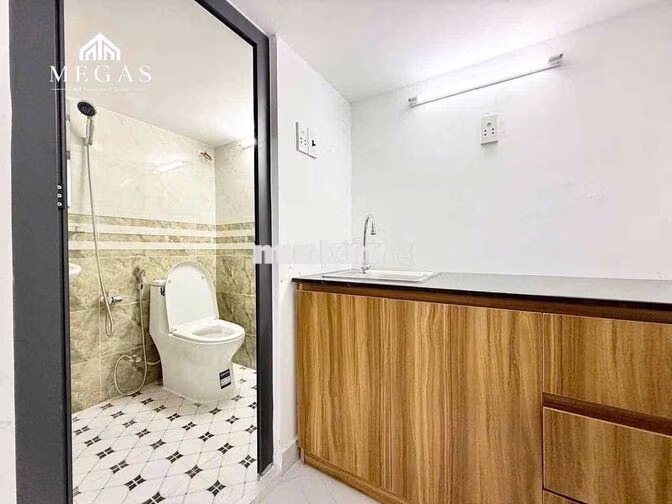 CĂN HỘ MỚI XÂY 5 PHÒNG - CÓ GÁC - 35M2 - NGAY CAO ĐẲNG VOV