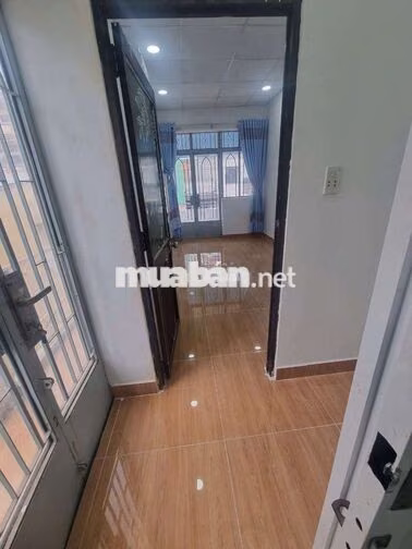 NHÀ 3PN, 3WC , 3 TẦNG SD 150M2. Q1