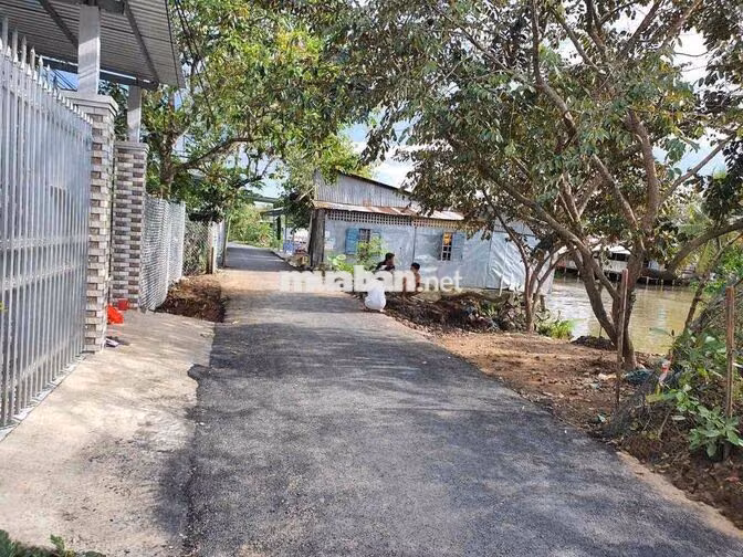Bán đất cách chợ Phong Điền 500m, có view sông thuộc sở hữu 7,9x 41,5