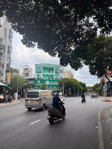CHỈ 11 TỶ  SỞ HỮU NGAY NHÀ MẶT TIỀN LÃNH BINH THĂNG, QUẬN 11 
