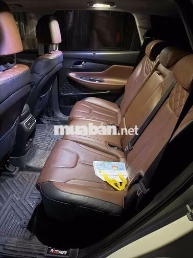 Hyundai Santa Fe HTRAC 2.2D Trắng 7 chỗ