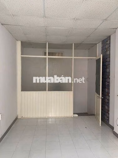 Nhà Nguyên Căn 1 Trệt 1 Lầu 1 PN lớn, có sẵn bếp, Ngay Chợ Bà Chiểu