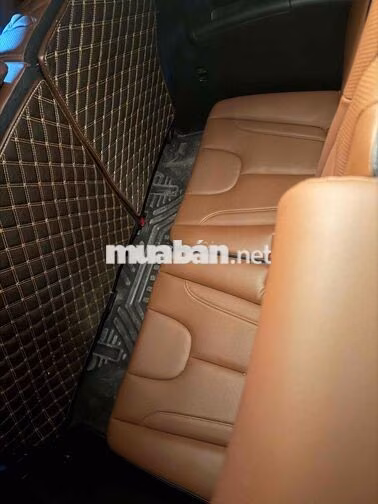 Hyundai Santa Fe HTRAC 2.2D Trắng 7 chỗ
