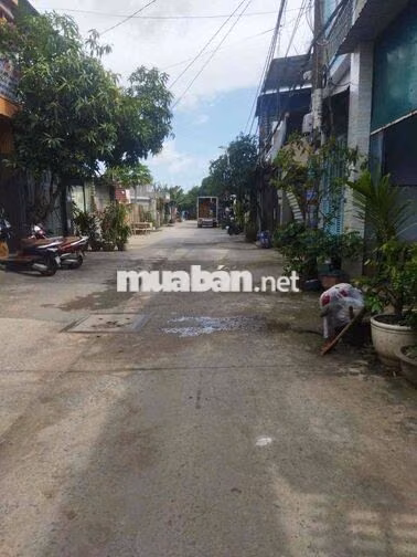 cho thuê nhà mới tinh sạch sẽ gác lửng 2p ngủ hẻm xe hơi lê thị dung