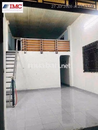 Nhà lầu trệt 30m2 Tc 100% 2pn 2vs gần ngã tư mồi