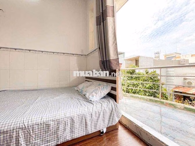 CHÍNH CHỦ CHO THUÊ PHÒNG RỘNG 40M2 - BAN CÔNG - FULL NỘI THẤT -ĐẦM SEN