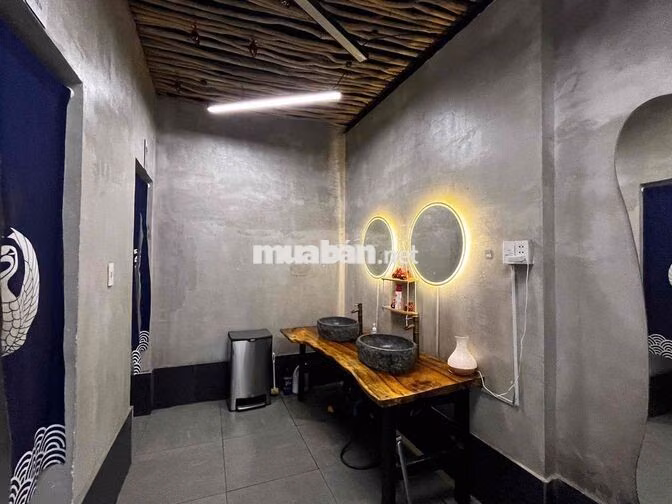CHO THUÊ BIỆT THỰ SÂN VƯỜN 400m2 TÂN ĐỊNH QUẬN 1