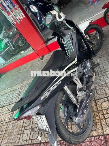 Honda Blade Đen trắng 2017