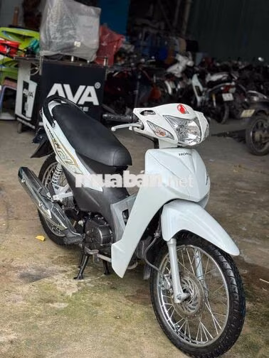 Honda Wave 2021 Trắng Côn tự động