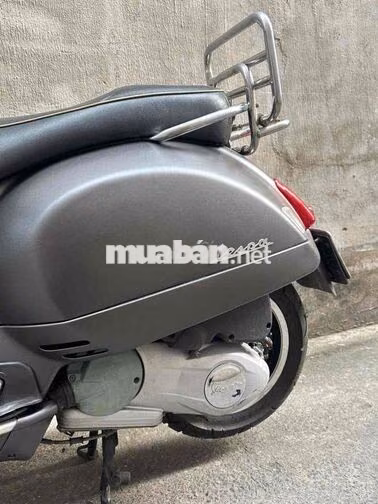Piaggio Vespa GTS 125 2014 chính chủ - hỗ trợ góp