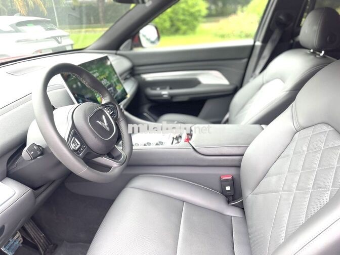 VinFast VF9 Plus 2024 Đỏ 6 chỗ 600 km