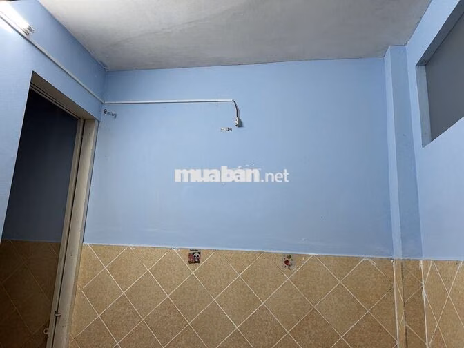 Phòng Nơ Trang Long ngay gần cầu Bình Lợi, WC riêng, giờ giấc tự do