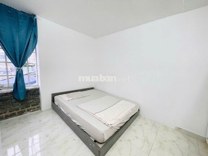1PN TÁCH BẾP BAO TRỌN 1 TẦNG SÂN SIÊU RỘNG + NGAY SAU CHỢ TÂN ĐỊNH 