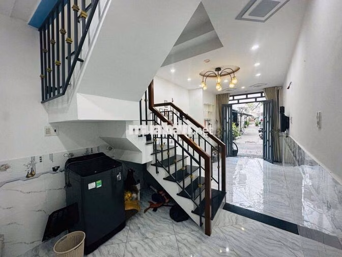 Ngộp Bán Nhỉnh 2 Tỷ / Kiếm Nhà Vừa Ở Vừa Kinh Doanh , Ô Tô Thông
