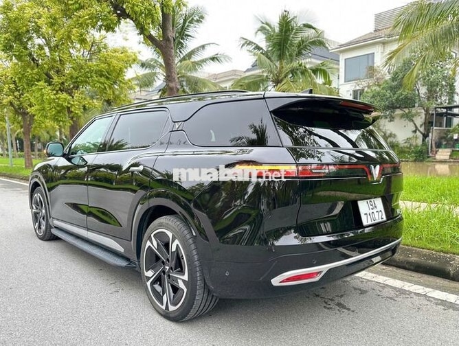 VinFast VF9 Plus 2024 Pin CATL Đen