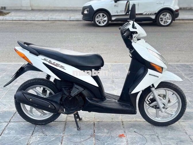 Honda Click Trắng Tiết kiệm xăng đời cuối