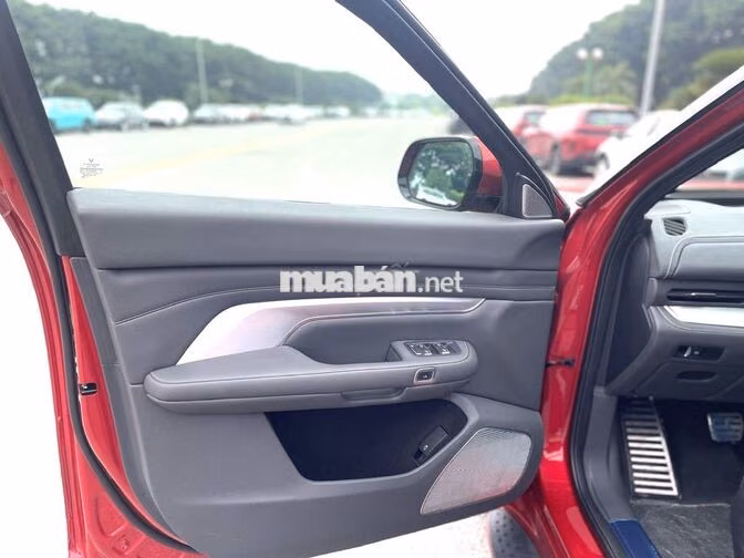VinFast VF9 Plus 2024 Đỏ 6 chỗ 600 km
