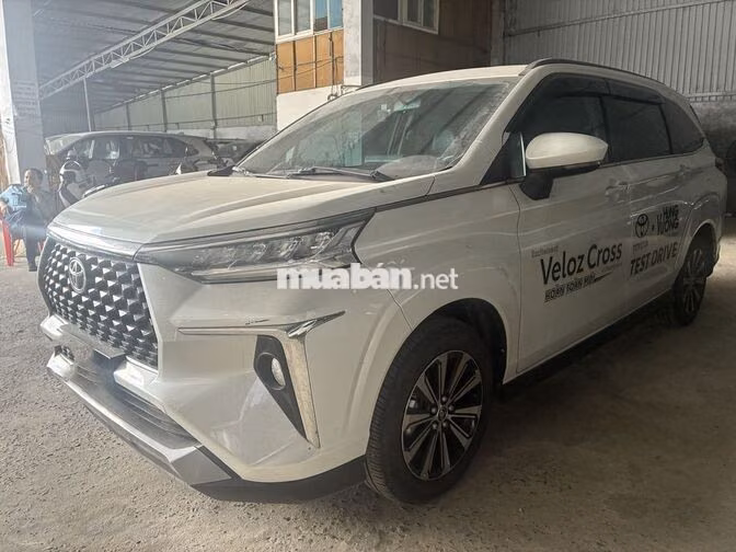 Toyota Veloz Cross 2022 1.5L CVT Indonesia