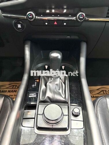 Mazda 3 Luxury 2022 Trắng
