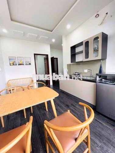 Chính chủ cho thuê căn hộ 1 PN mặt tiền Ngô Quyền full nội thất
