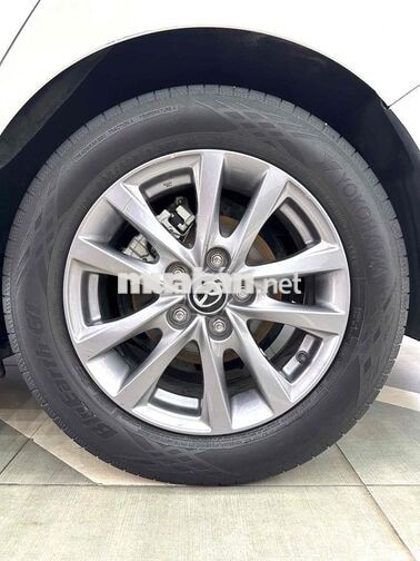 Mazda 3 Luxury 2022 Trắng