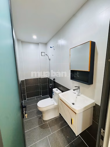 Siêu Phẩm 2 Lầu MỚI FULL NỘI THẤT- Hẻm Văn Cao,Tân Phú.Dt 8.5x7- 4PN