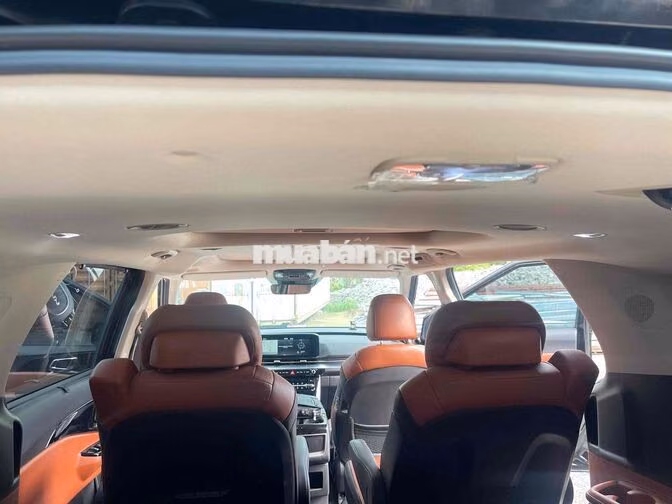 Kia Carnival Signature 2024 Máy dầu 62430 km Đen