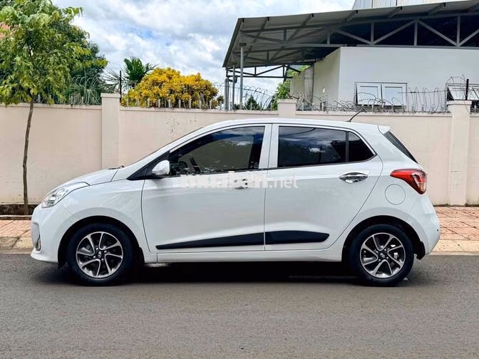 Hyundai i10 2020 Bản Full Số sàn Trắng 60.000km