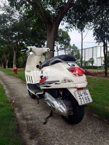Piaggio Vespa S150 Trắng Ý
