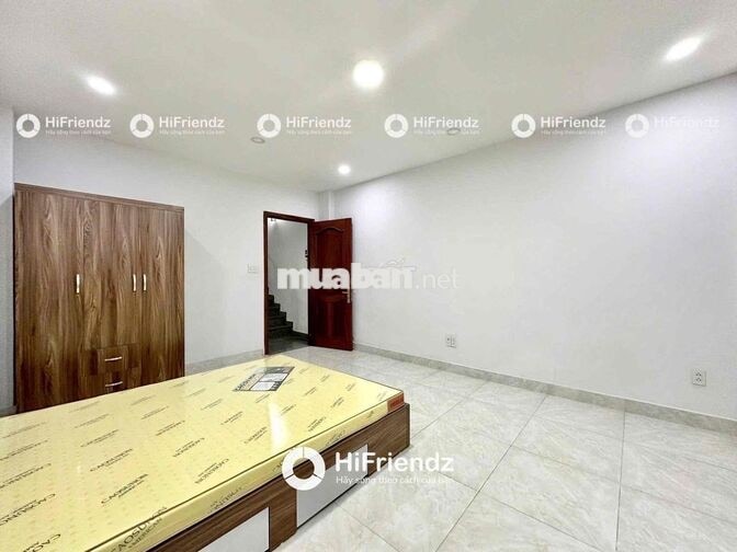 TRỐNG LẠI PHÒNG CỬA SỔ - ĐH VĂN HIẾN - THẠCH LAM - CÔNG VIÊN ĐẦM SEN