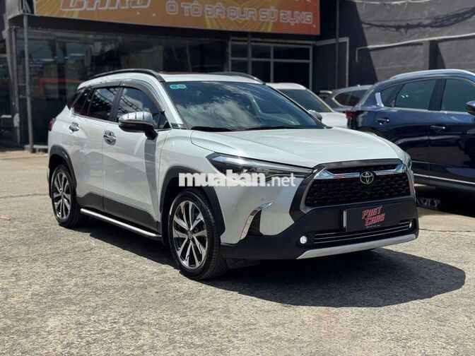 Toyota Corolla Cross 2021 1.8V, màu trắng,8v2 km