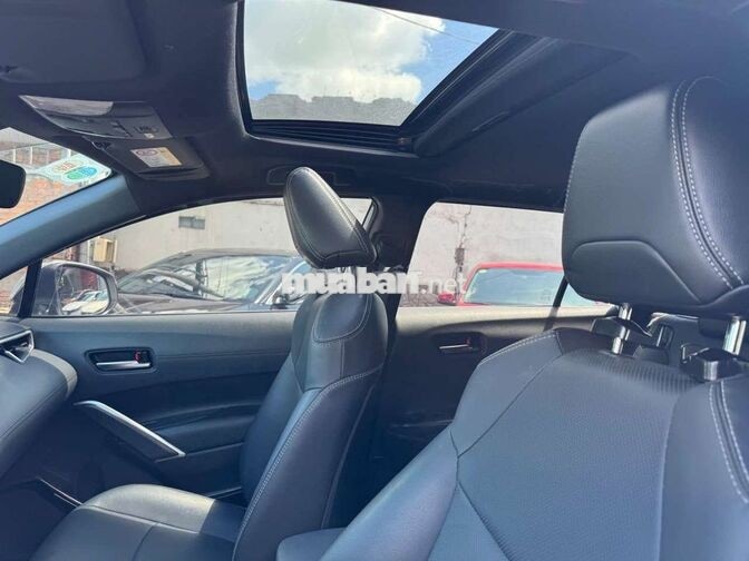 Toyota Corolla Cross 2021 1.8V, màu trắng,8v2 km