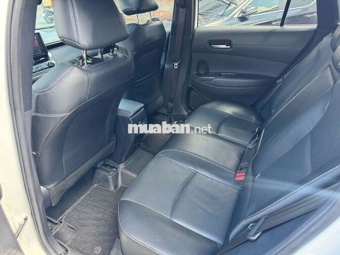 Toyota Corolla Cross 2021 1.8V, màu trắng,8v2 km