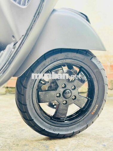 Piaggio Vespa GTS 125cc 3Val IE 2015 Ghi xám