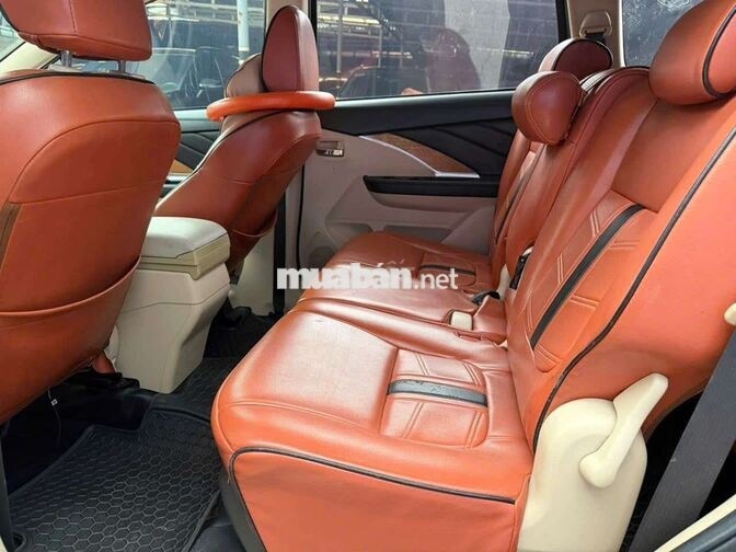Mitsubishi Xpander 2019 1.5AT,màu xám,7v6 km