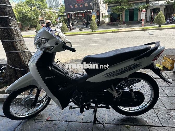 Honda Wave Alpha 2026 Trắng đen