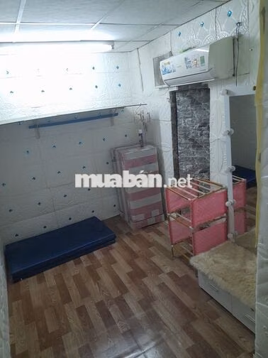 Phòng trọ giá rẻ Q1 giờ giấc tự do thuận tiện đi về