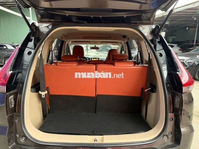 Mitsubishi Xpander 2019 1.5AT,màu xám,7v6 km