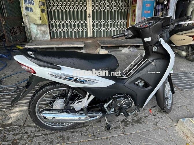 Honda Wave Alpha 2026 Trắng đen