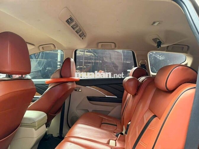 Mitsubishi Xpander 2019 1.5AT,màu xám,7v6 km
