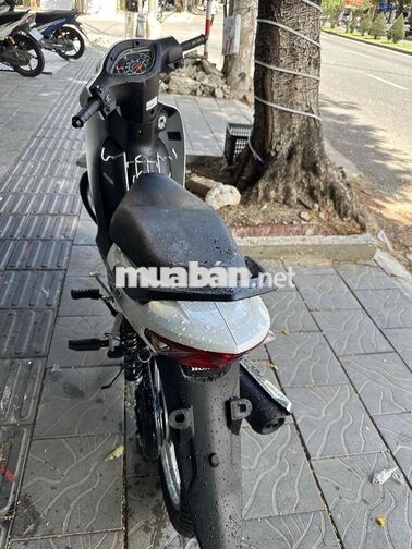 Honda Wave Alpha 2026 Trắng đen