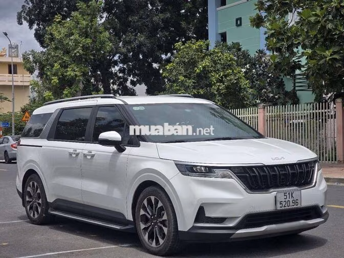 KIA CARNIVAL 2.2L SX LUXURY 2022, DẦU 8GHE 79000KM